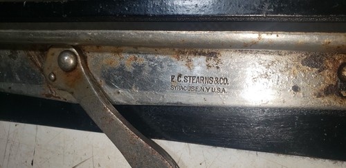 Vintage E.C. Stearns & Co. 10" Bench Mount Saw Vice.Vertical or horizontal mount - Picture 11 of 18