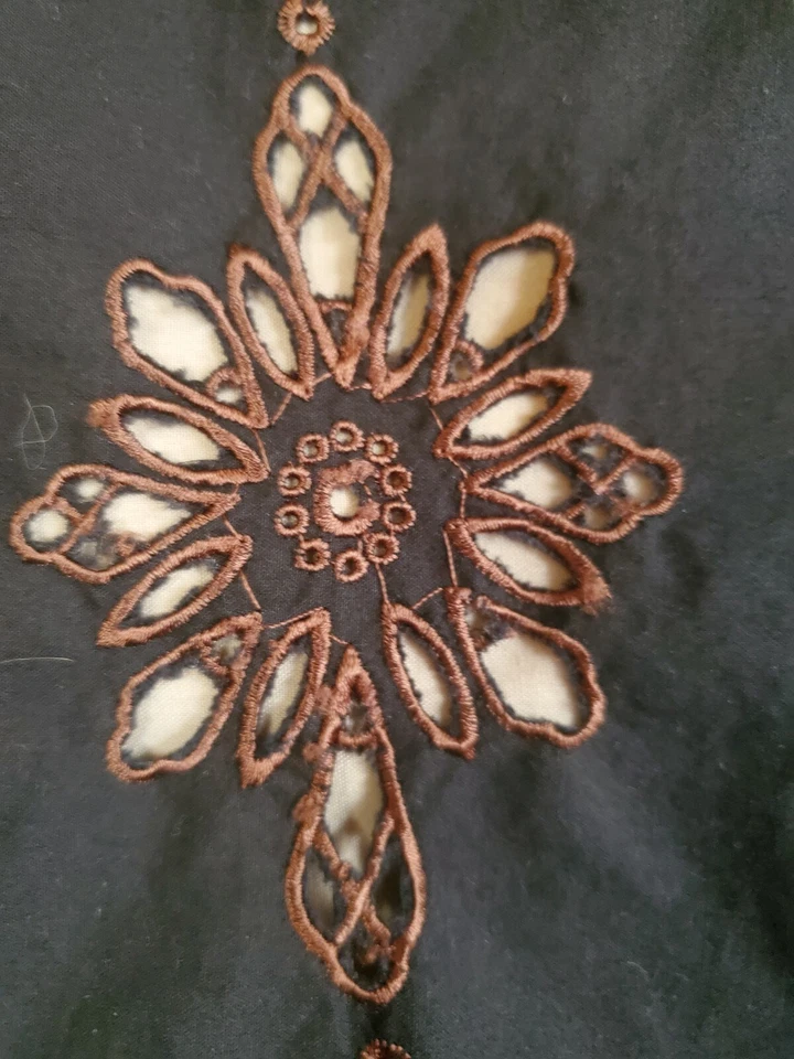 Falda forrada negra decorada Speechless para mujer talla pequeña (6) Foto 3 de 4