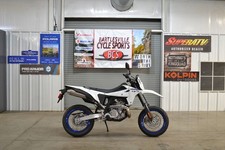 2025 Suzuki DR-Z 4SM 