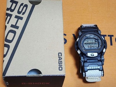 G-SHOCK DW-002D R-Hole Digital Watch Used, No Bezel G1226