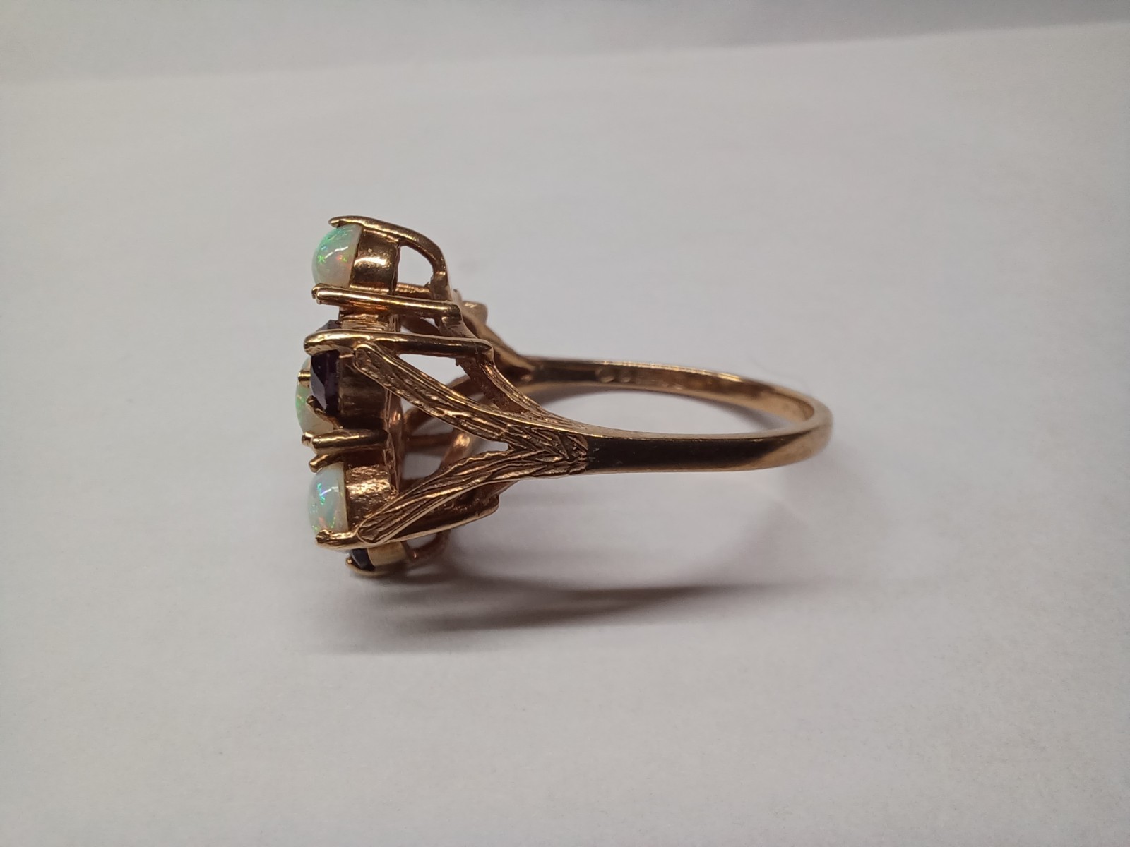 Vintage 9k Gold Ruby/Opal Ring - image 8