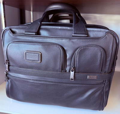 NEW Tumi ALPHA Expandable Organizer Laptop Brief Briefcase - 100