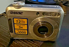 Sony Cyber-shot DSC-S650 7.2MP Digital Camera Silver Parts/Repair Not Working