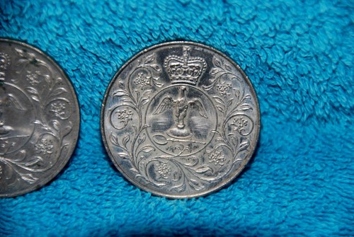 4 X 1977 Silver Jubilee Commemorative Crown Coins - Picture 10 of 10