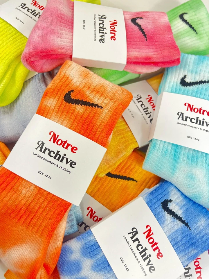 Nike Tie Dye Calze e Calzini Colorati Unisex Cotone - Immagine 2 di 4