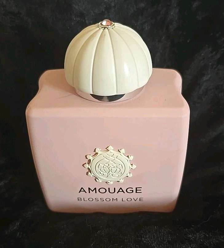 Flor de cerezo Amouage  Foto 2 de 2