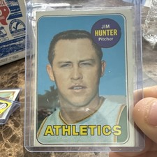Topps 1969 Catfish Hunter #235 Oakland Athletics MLB Baseball Card Base Set