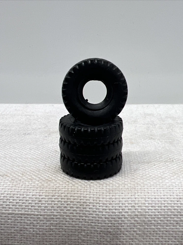 4 Dinky игрушка шины 20 мм черный круглый протектор - для суперигрушек и 23 серии гоночных автомобилей - Изображение 3 из 4