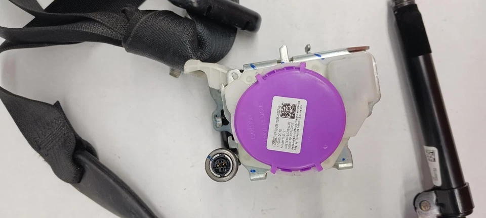 '15-'17 Ford Mustang cupé cinturón de seguridad delantero conductor retractor negro OEM Foto 3 de 4