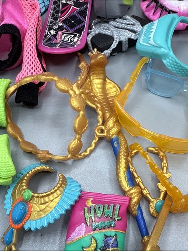 Mattel Monster High Accessory Lot 25+ Items~Glasses~Purses~clothes - Picture 6 of 15