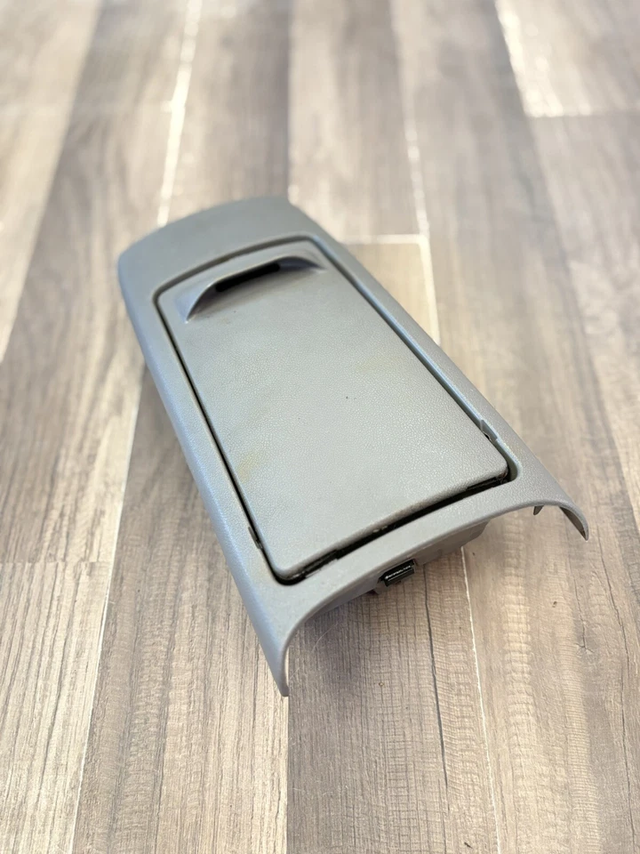 ⭐️ 2005-2012 Chevrolet Malibu задняя консоль подстаканник держатель OEM - Изображение 2 из 4