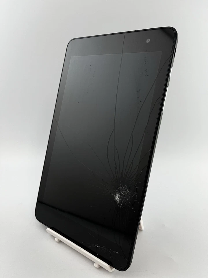 Dell Venue Pro 8 T01D 8" Windows Tablet Cracked Spares And Repairs #D - Image 4 of 4