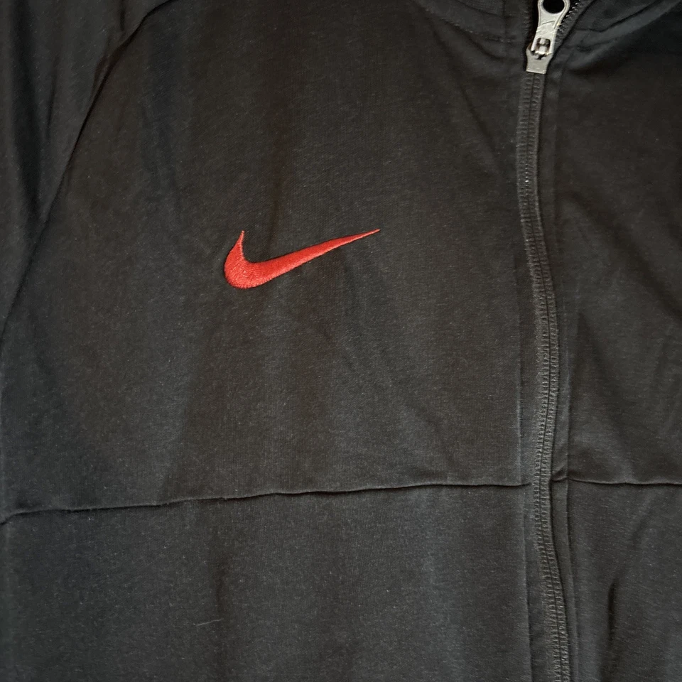 Chaqueta de fútbol de entrenamiento del equipo de Portugal negra Nike para hombre talla M ig93 Foto 2 de 4