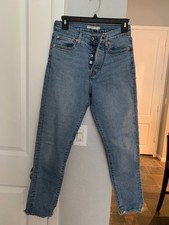 Levi's Women's Light Wash Wedgie Straight Leg Jeans Size 28