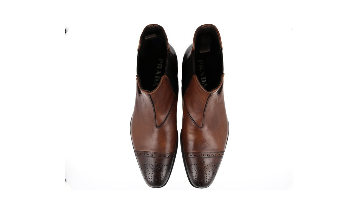 PRADA Leather Brogue Cap Toe Chelsea Ankle Boots 2TB021  display picture 3