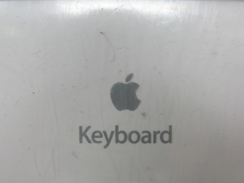 Apple Wired USB Computer Keyboard Clear Base A1048 - Picture 7 of 9