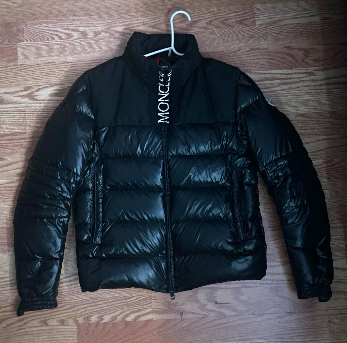 Moncler Regular 2 Size Coats, Jackets & Vests for Women for sale