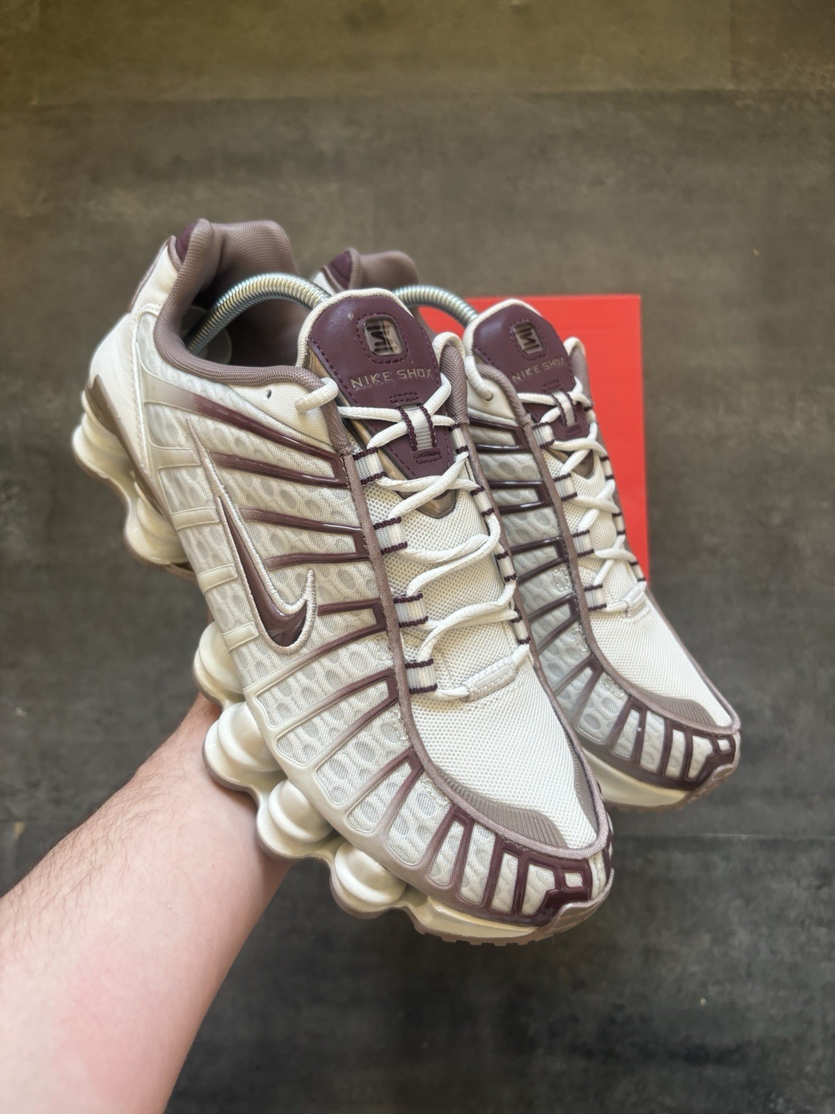 Nike Shox TL Women's Trainers UK Size 6.5 - Brand New, RRP £155 image 4