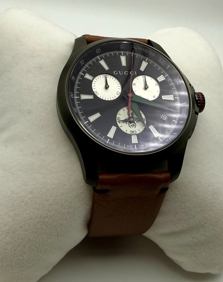 Gucci 126.2 G-Timeless Men’s Watch – Stainless Steel – Original Leather Strap – - Image 3 of 4