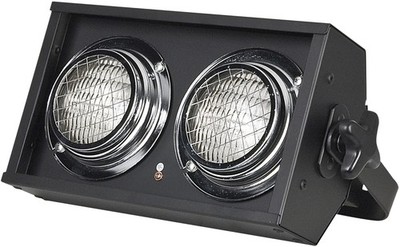 Showtec Stage Blinder 2 DMX Schwarz