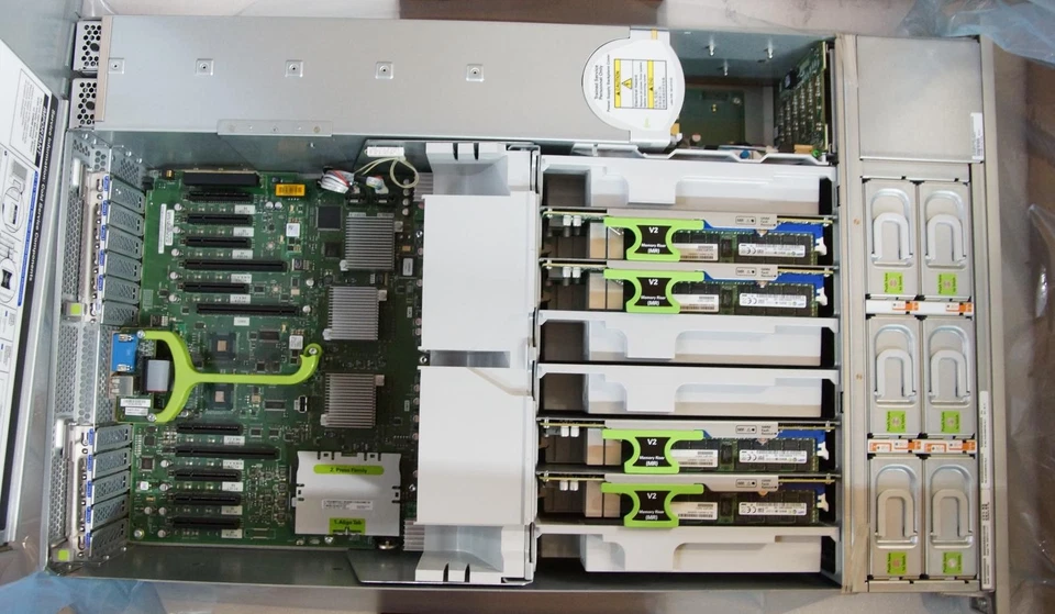 Sun Oracle SPARC T4-2 Server 8Core 2.84 GHz CPU, 256GB RAM, 1x PSU - Image 3 of 4