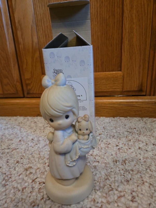 Precious Moments by ENESCO "You Can Always Bring A Friend " 527122 - 1990