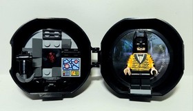 LEGO The LEGO Batman Movie Tiger Yellow Tuxedo Batman Cave Pod 6178088  