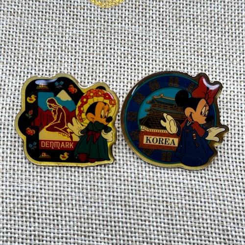 Disney x MORINAGA JAPAN Pin World Travel Collection Minnie x Denmark Korea