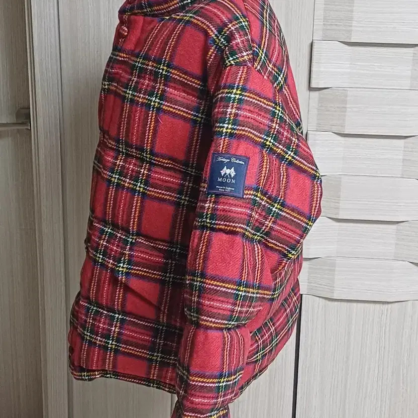 Red Check Pattern Padded Jacket Size 100 Trendy O… - image 2