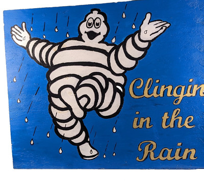 Vintage Michelin Reifen klammern sich im Regen Werbeschild handbemalt groß