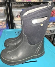 Bogs Youth Waterproof Boots Size 5 Black Rubber Winter Fall rain Snow boots