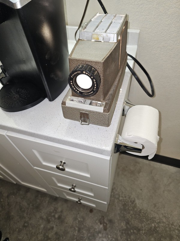 Vintage Bell & Howell Headliner Model 708 35 MM Slide Projector- Working