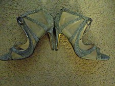 NINA SILVER MESH METALLIC BOW dress sandals SIZE 7 M. Sparkle. Zipper back.
