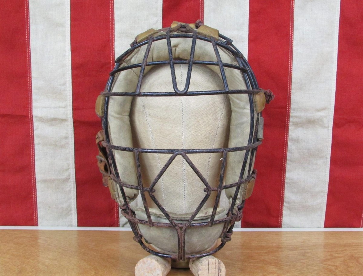 Vintage 1920s Baseball Antique Catchers Mask Round Spitter Cage Leather Pads