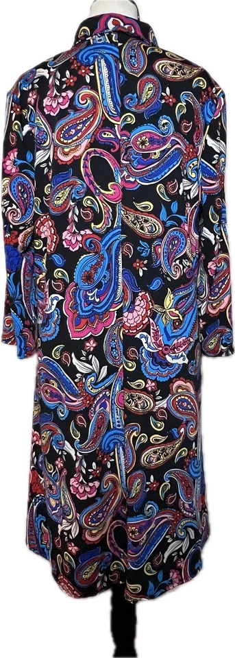 Vestido de cachemira colorido Ava & Grace hasta la rodilla mangas 3/4 cuello en V para mujer talla grande Foto 2 de 4