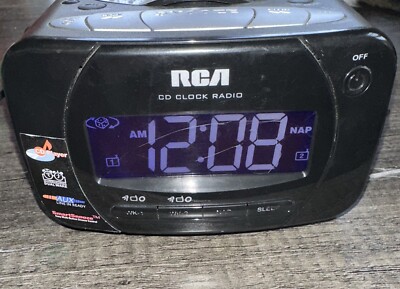 RCA CD AM FM Alarm Clock Radio RP5600G Tested Works Only Goes On 1 Radio Station