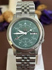 Vintage Seiko 5 Automatic Men's Japan Wristwatch 7S26 Military-Green Dial