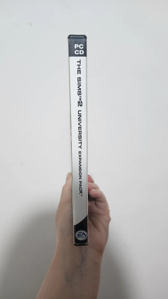 The Sims 2: University (PC, 2005) – Original EA Expansion + Working Serial - Image 2 of 4