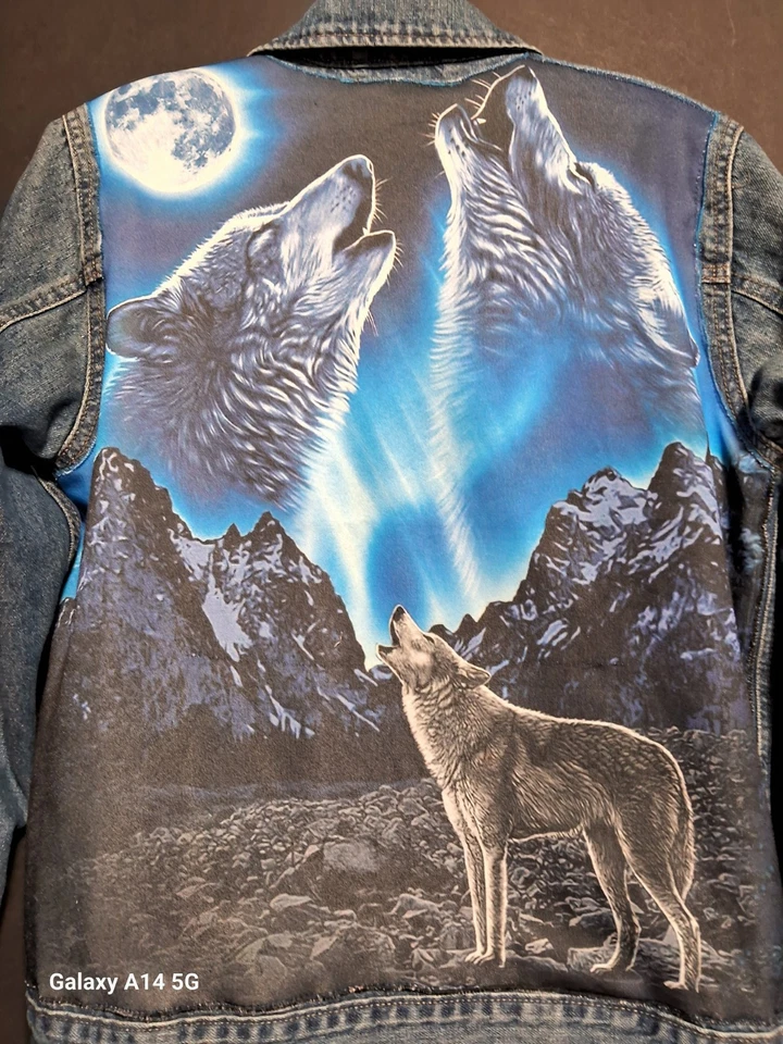 Boys Size 14 Denim Jacket Intervened Place, Pre-owned in Very Good Condition. - Image 4 of 4