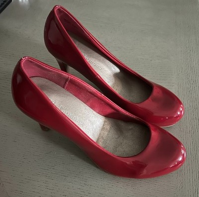 red womens size 6 1/2 high heels CL by Laundry