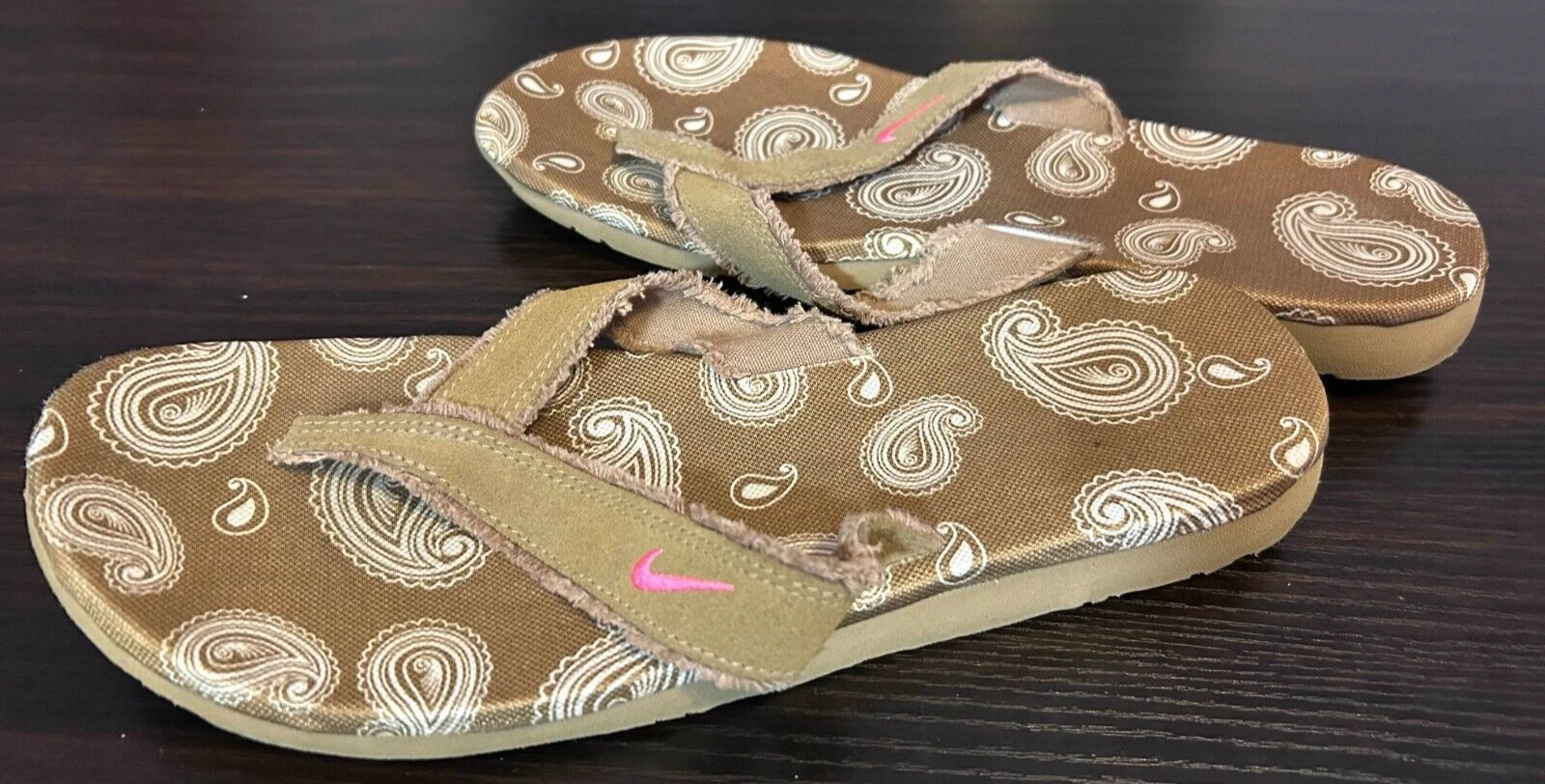 Scarpe sandali infradito Nike Capillano vintage marrone bianco carini donna taglia 9