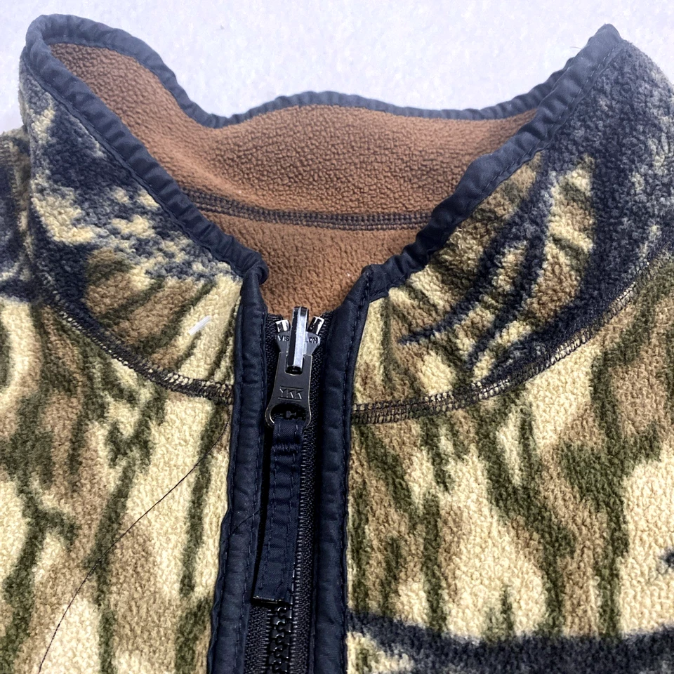 Camo Barrier Fleece 1/4 Zip Pullover Very Warm See measurements for size. - Image 3 of 4