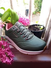 Sketchers Uno 2 2nd Best Zapatillas, Pink Trim, Olive, Size 6 boxed, collectors