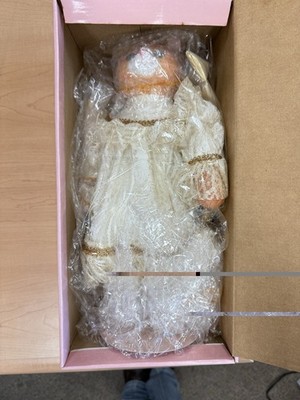 1991 Christmas Cat Carol Anne Doll Limited Edition with Box