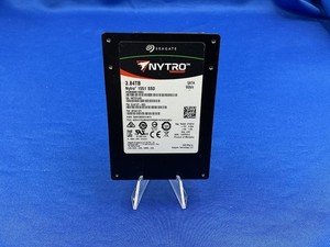 XA3840ME10063 Seagate Nytro 1551 3,84TB SATA 6Gb/s 2,5 Interne SSD 2LW127-003