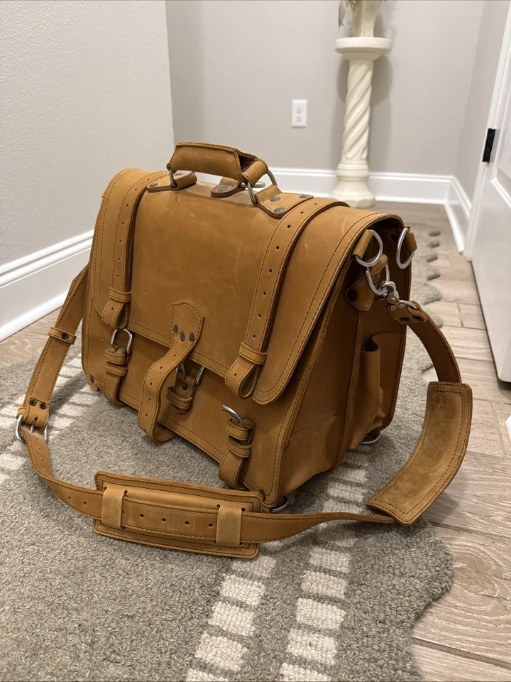 马鞍背皮革内裤 | 大号 | 烟草 | 全新 | 经典公文包 — 第 2/4 张图片