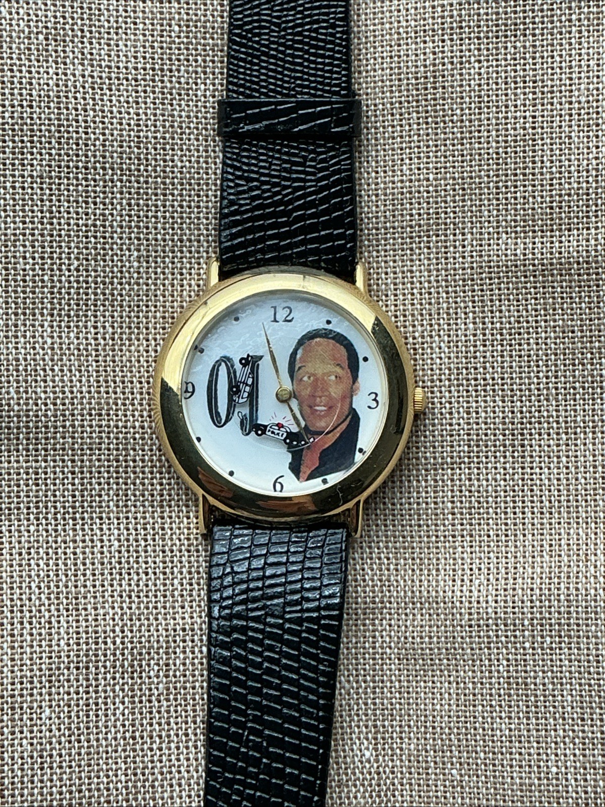 Vintage - 1994 - OJ Simpson White Bronco and Cop Cars Chase Novelty Wrist Watch