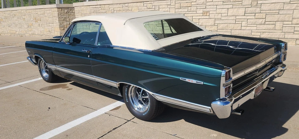 1967 Ford Fairlane XL 2 dr - Изображение 4 из 4