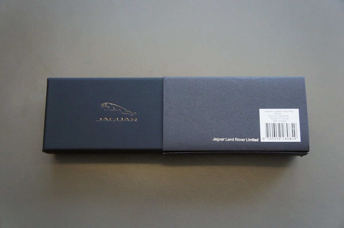 NIB Genuine Jaguar Leaper Silver Stainless Steel keychain Key Ring  55JJCLLEAPKS