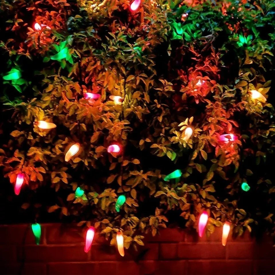 35 LED Red Green & Yellow Chili Pepper Lights 18 Ft Green Wire House Decorative - Image 4 of 4